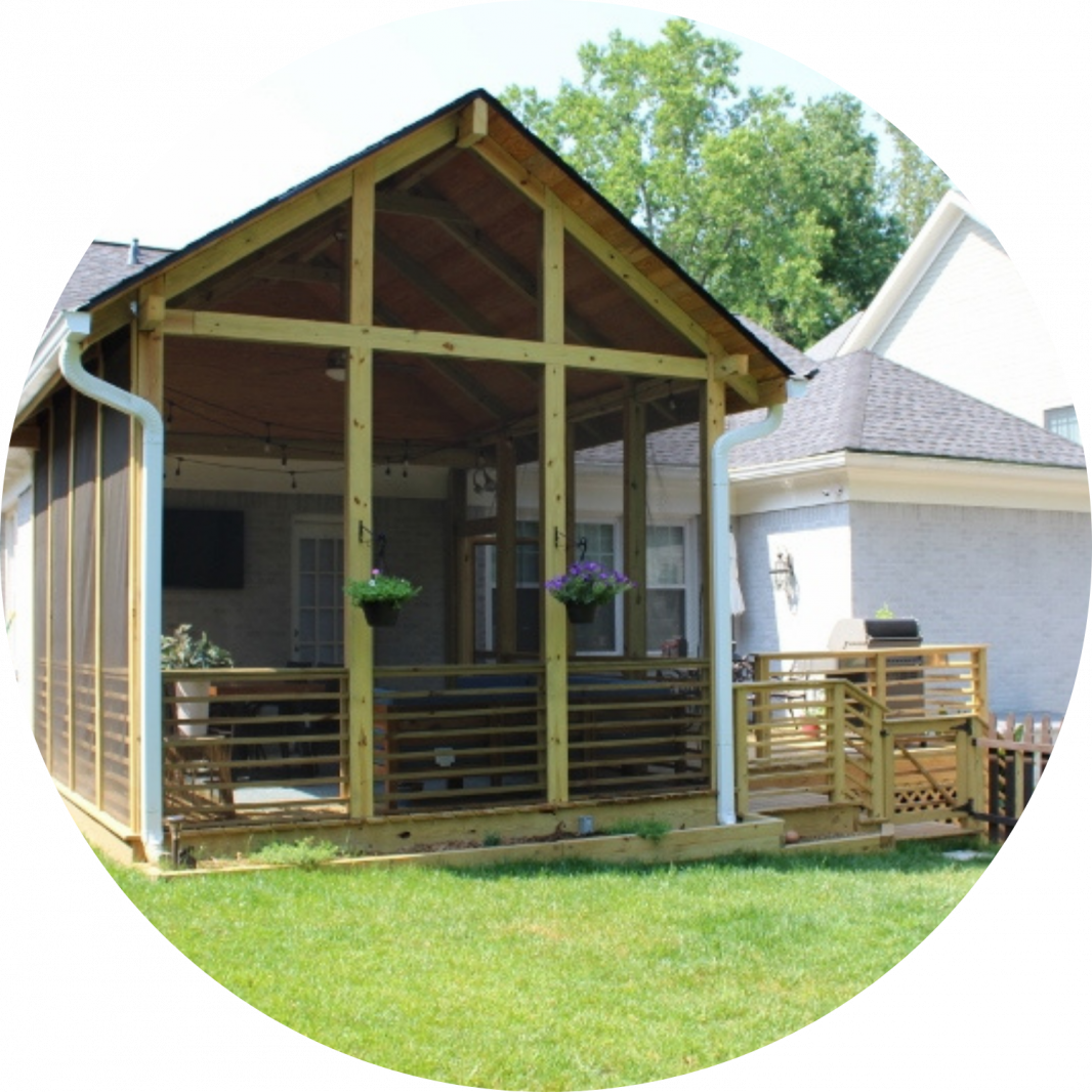 Create the perfect outdoor living space with our custom screened porch designs. From cozy retreats to expansive outdoor rooms, we'll help you choose the perfect materials and finishes to suit your style and budget.